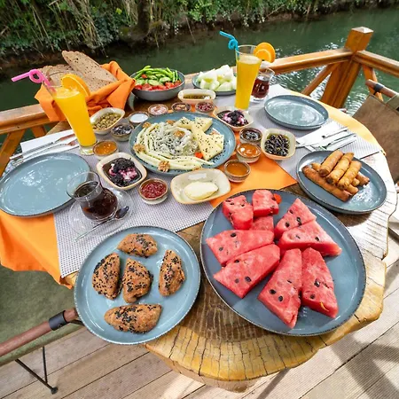 Orange Garden Szálloda *