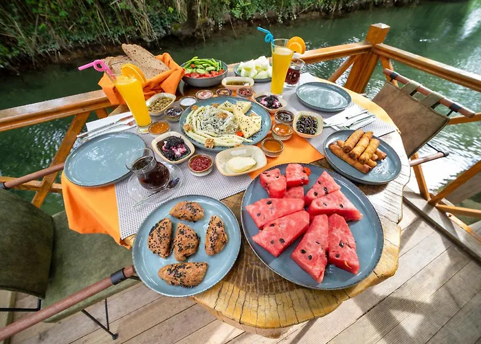 Orange Garden Hotel *